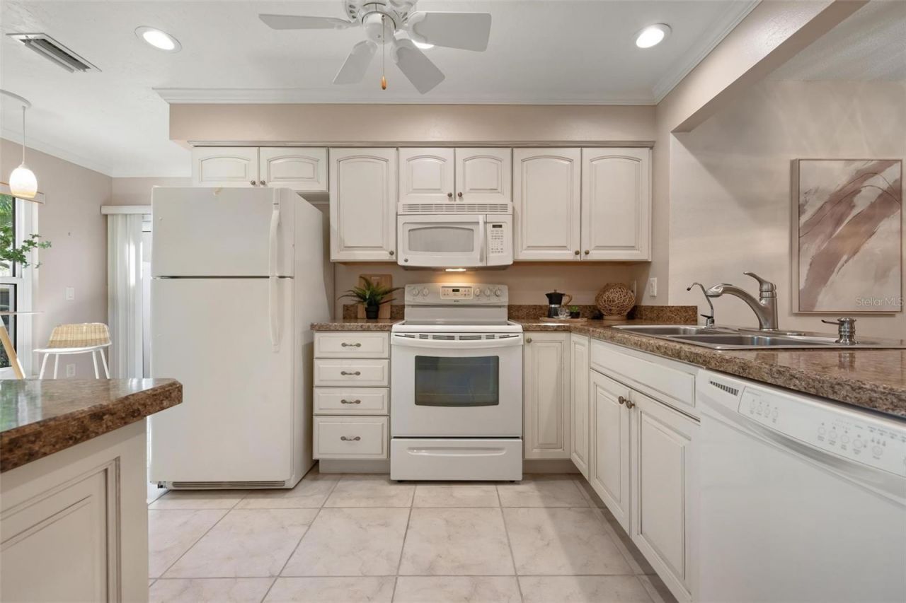 3320 Tallywood Court , Unit 7091, Sarasota, FL 34237 Photo