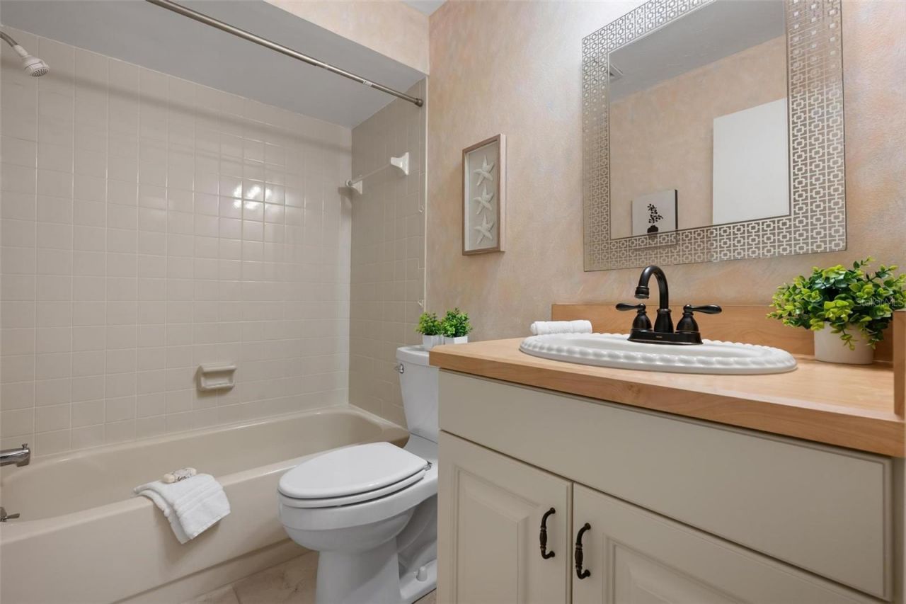 3320 Tallywood Court , Unit 7091, Sarasota, FL 34237 Photo