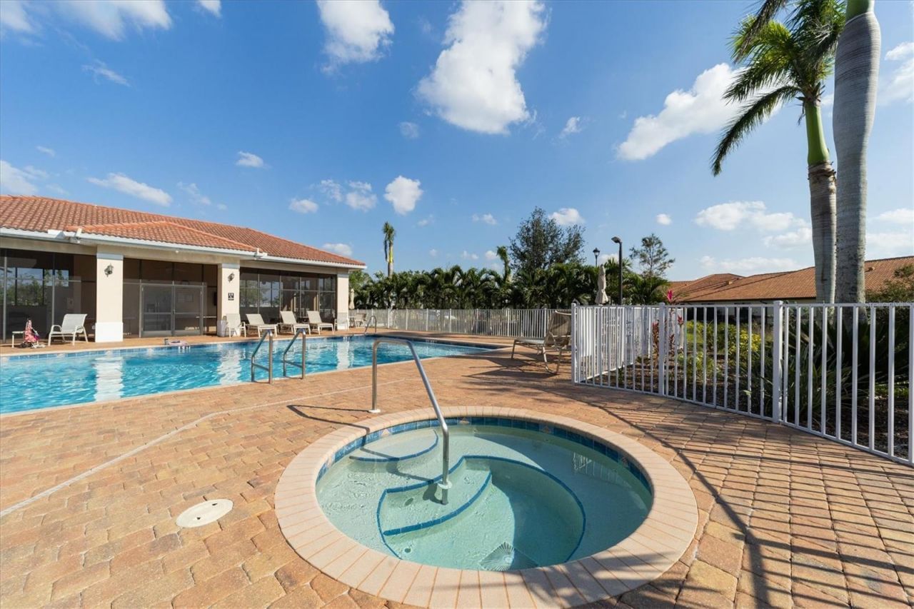 240 W End Drive, Unit 923, Punta Gorda, FL 33950 Photo