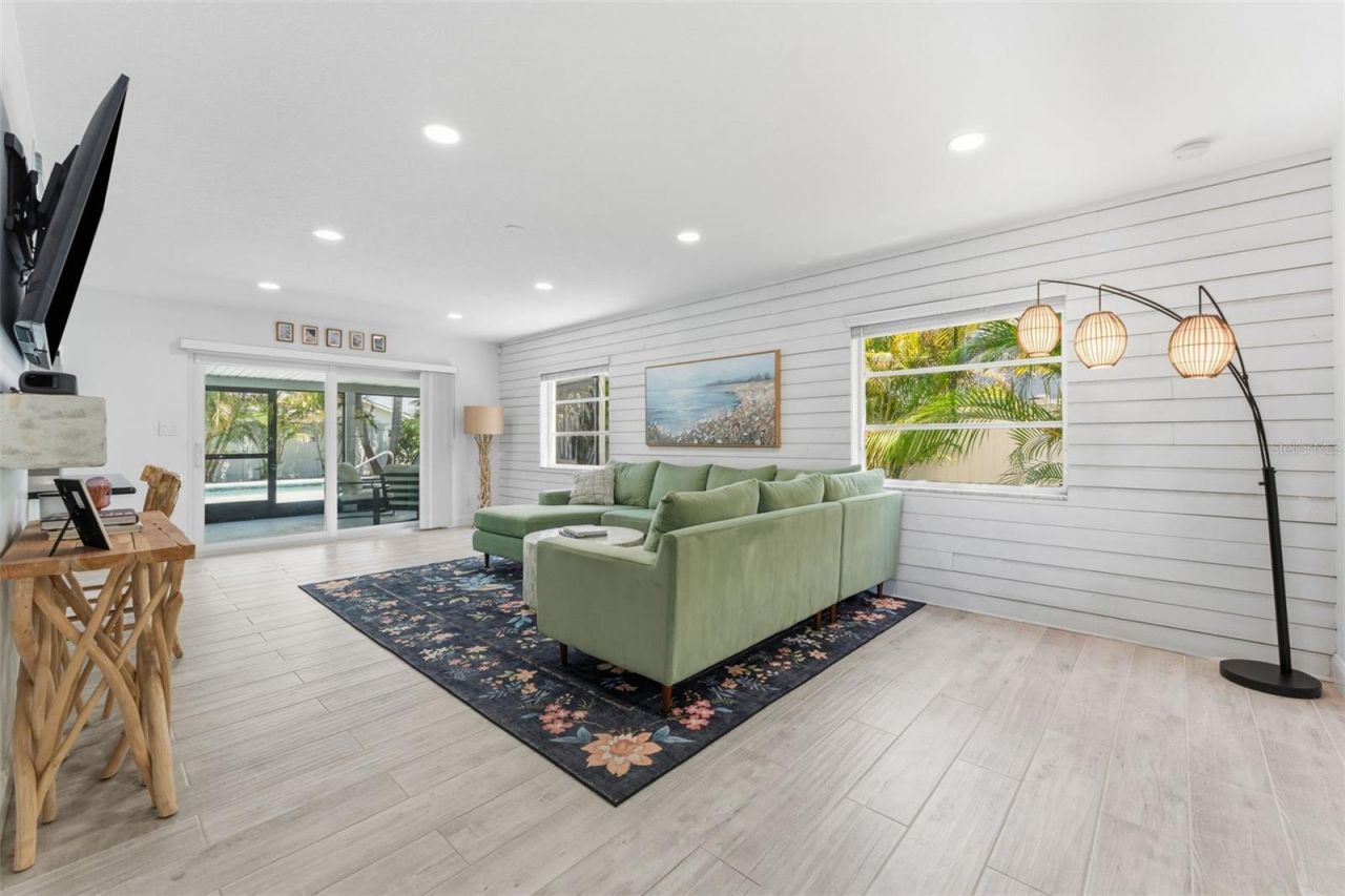 2701 67th Way N, Saint Petersburg, FL 33710 Photo