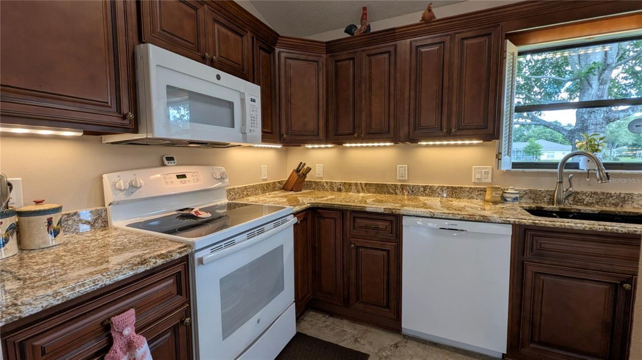 6215 W Lexington Drive , Crystal River, FL 34429 Photo
