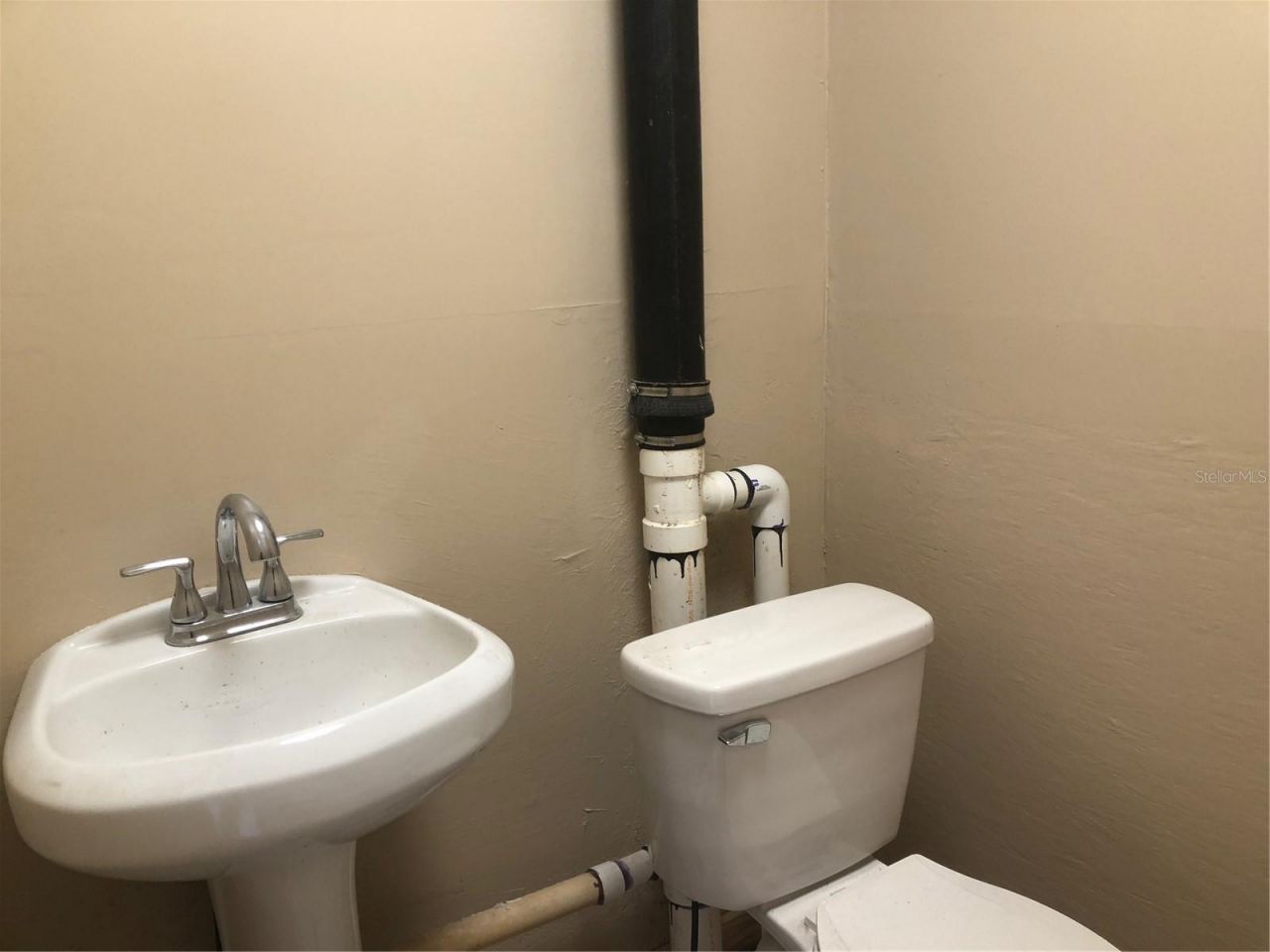 712 N Ridgewood Drive , Sebring, FL 33870 Photo