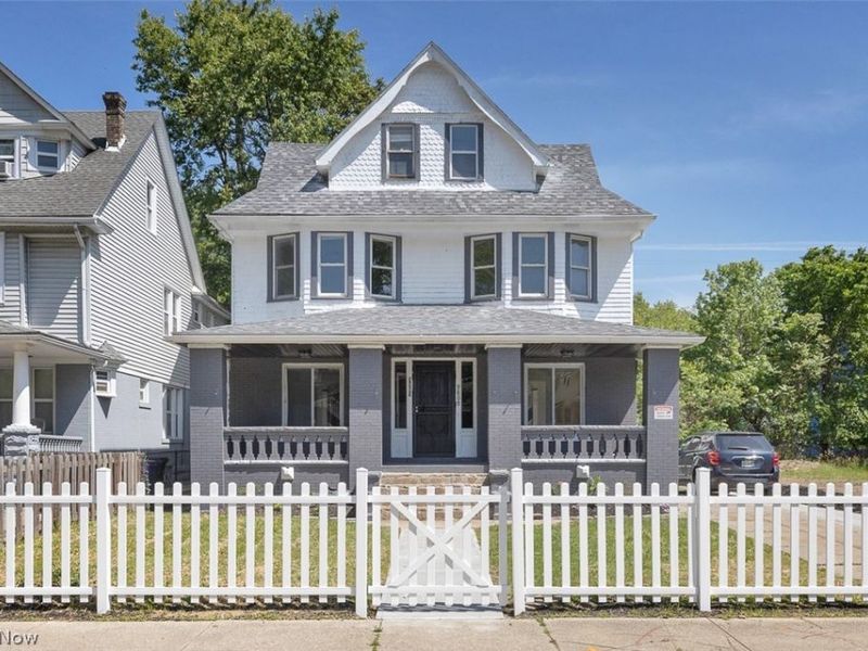 9807 Parkgate Avenue, Cleveland, OH 44108 Photo 2