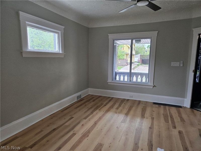 9807 Parkgate Avenue, Cleveland, OH 44108 Photo 5