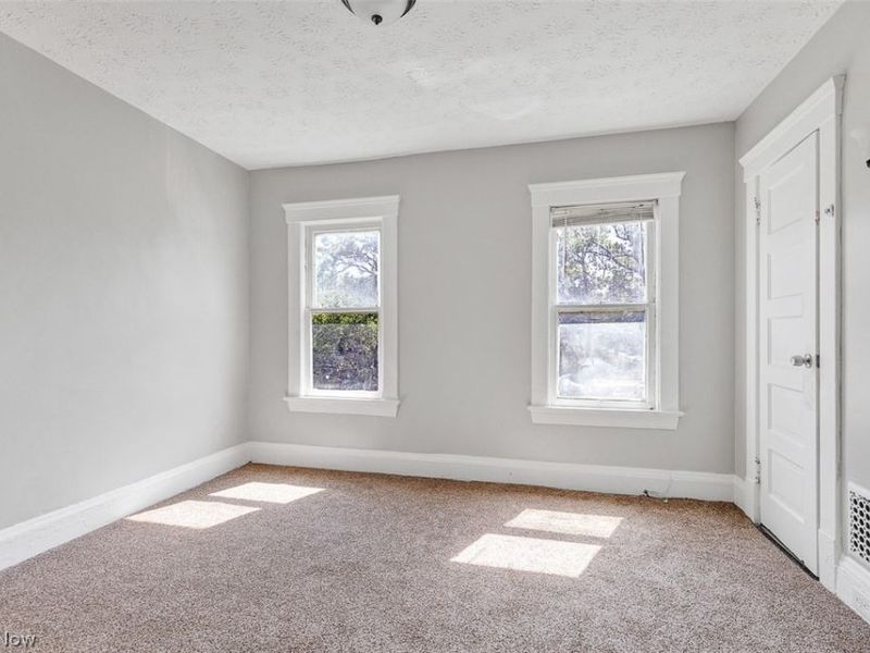 9807 Parkgate Avenue, Cleveland, OH 44108 Photo 9