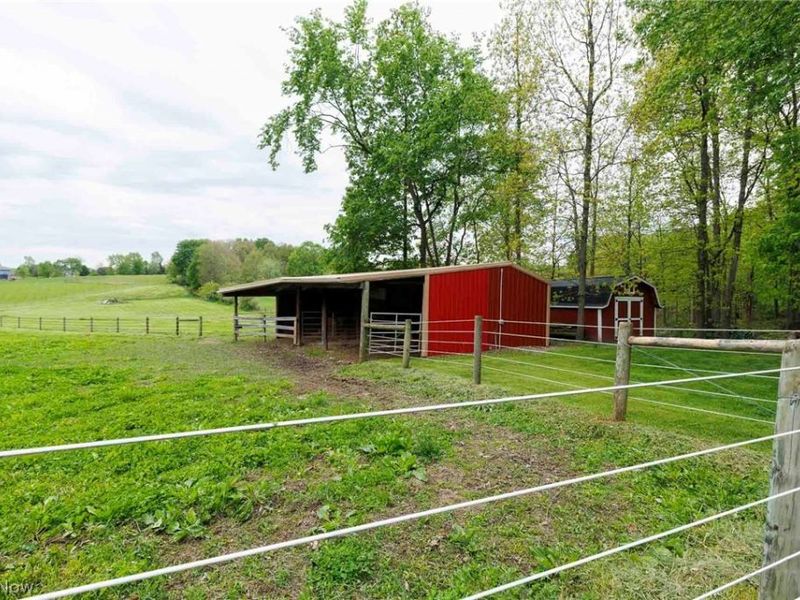 8582 Dundee Wilmot Road, Dundee, OH 44624 Photo 28