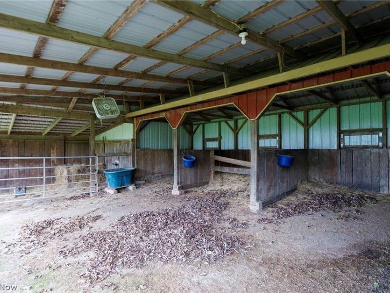 8582 Dundee Wilmot Road, Dundee, OH 44624 Photo 29