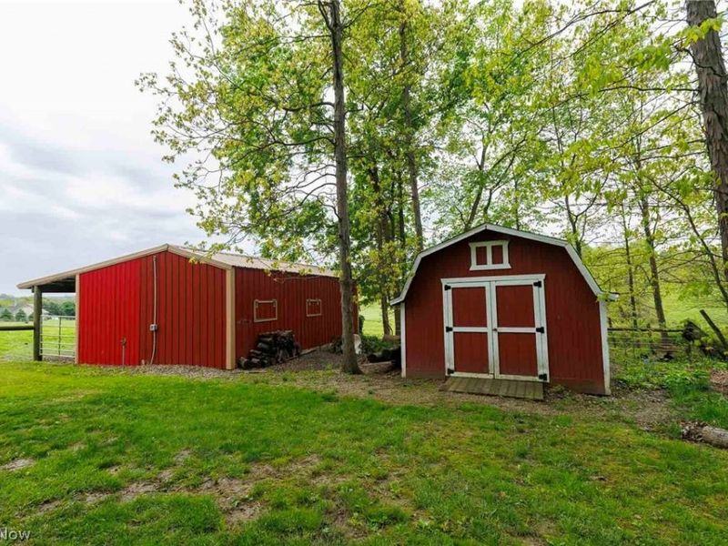 8582 Dundee Wilmot Road, Dundee, OH 44624 Photo 31