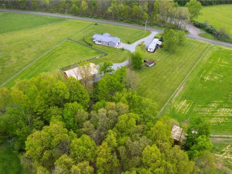8582 Dundee Wilmot Road, Dundee, OH 44624 Photo 41