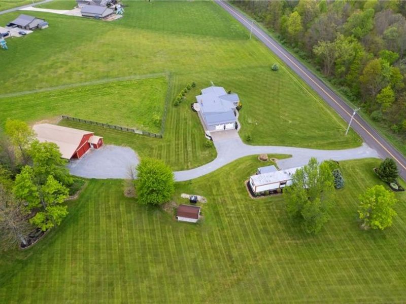 8582 Dundee Wilmot Road, Dundee, OH 44624 Photo 42