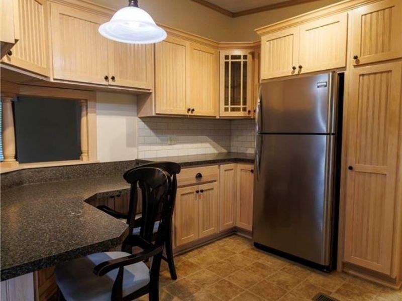 8582 Dundee Wilmot Road, Dundee, OH 44624 Photo 9