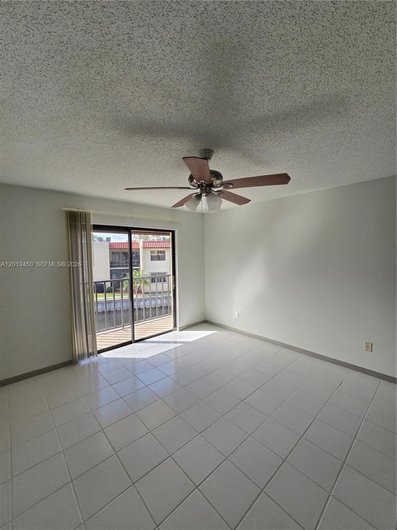 2050 Oleander Blvd , Unit 9-206, Fort Pierce, FL 34950 Photo