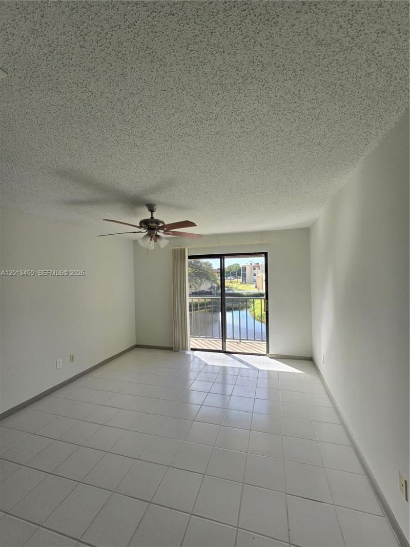 2050 Oleander Blvd , Unit 9-206, Fort Pierce, FL 34950 Photo