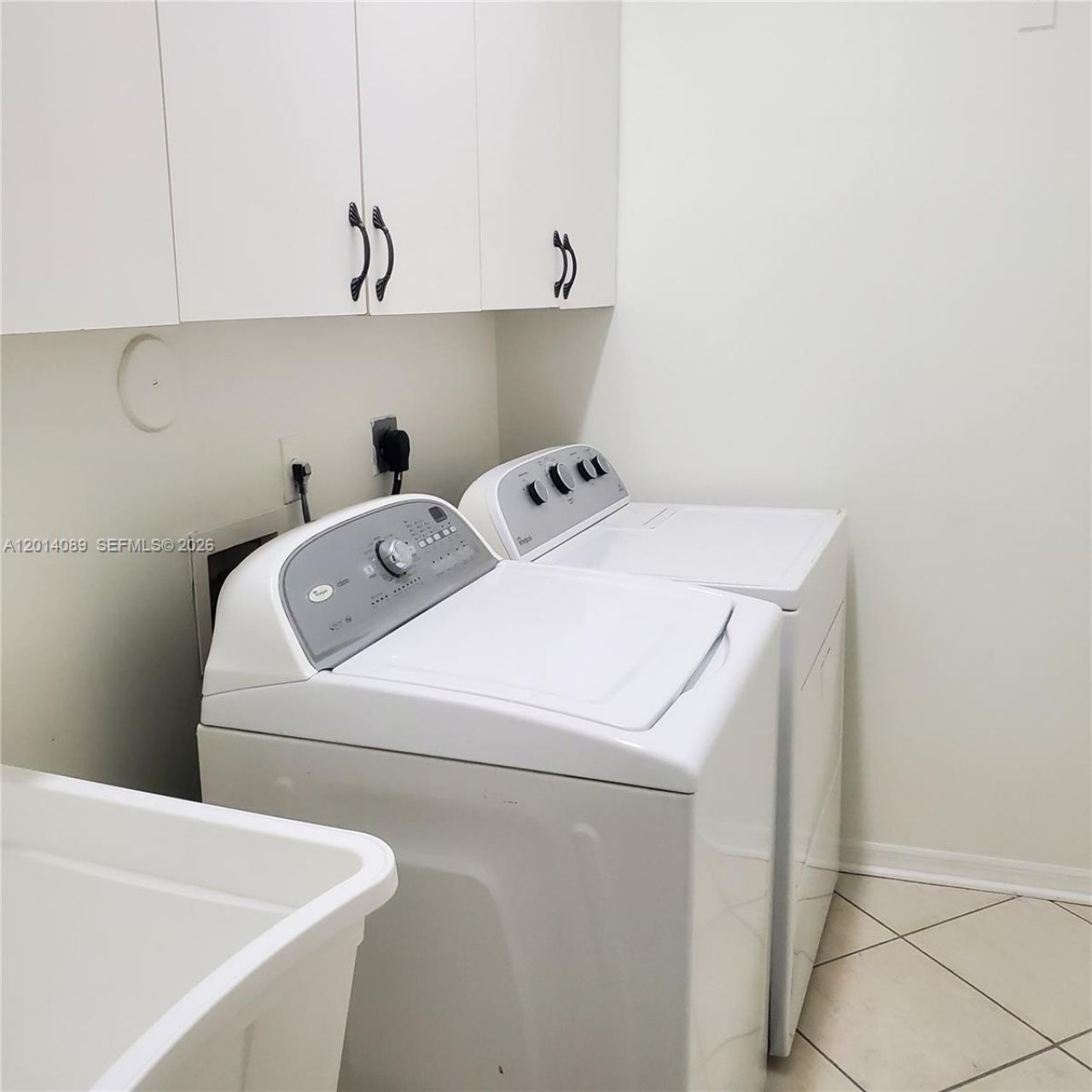 2051 NW 125th Ter, Pembroke Pines, FL 33028 Photo