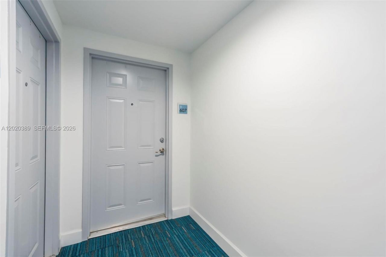 1723 SW 2nd Ave, Unit 607, Miami, FL 33129 Photo