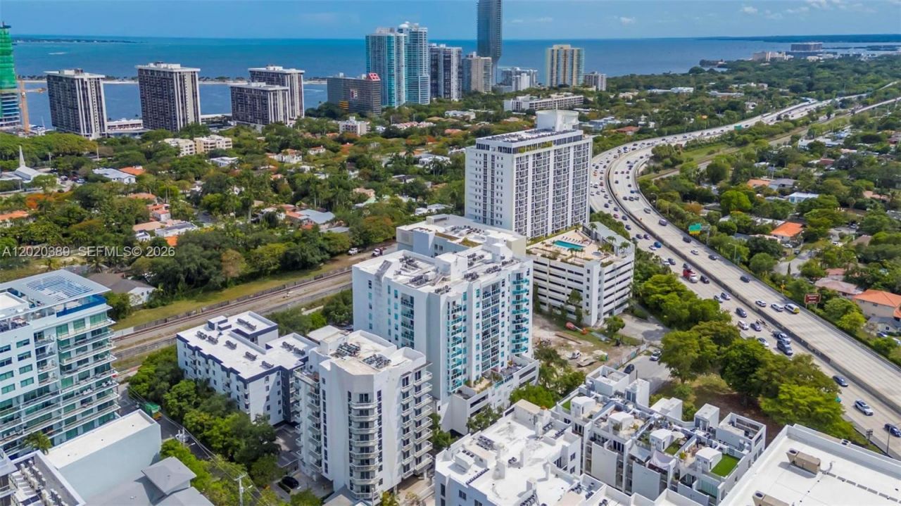 1723 SW 2nd Ave, Unit 607, Miami, FL 33129 Photo