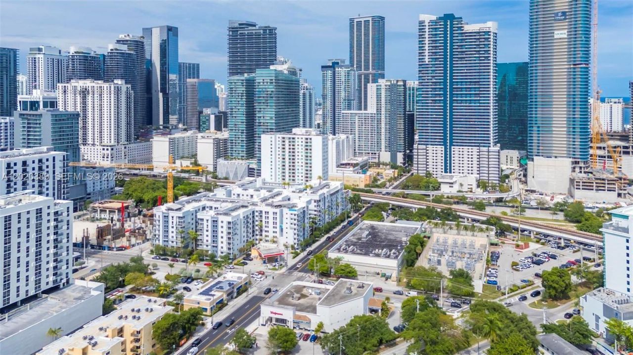 1723 SW 2nd Ave, Unit 607, Miami, FL 33129 Photo