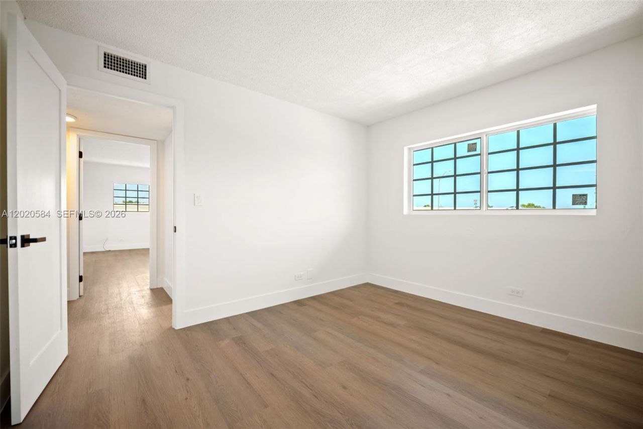 8107 SW 72nd Ave, Unit 413E, Miami, FL 33143 Photo
