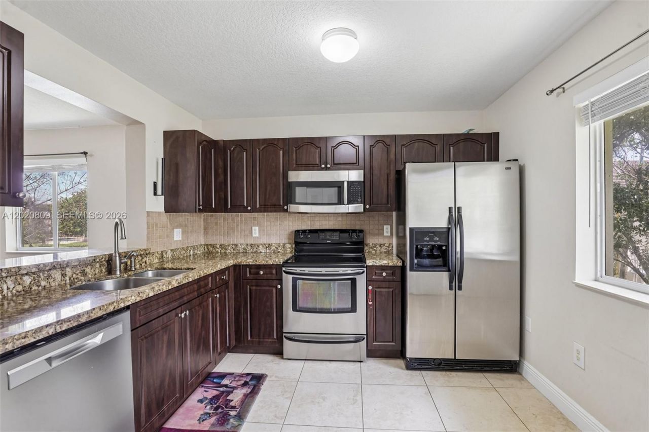 6235 SW 47th Mnr , Unit 201, Davie, FL 33314 Photo