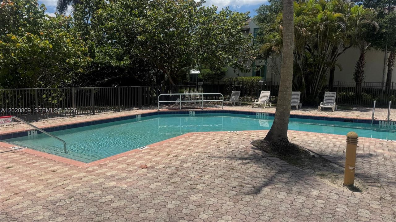 6235 SW 47th Mnr , Unit 201, Davie, FL 33314 Photo