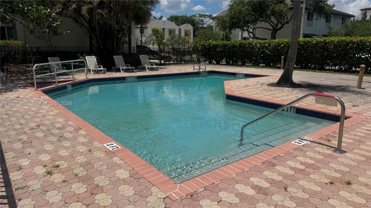 6235 SW 47th Mnr , Unit 201, Davie, FL 33314 Photo
