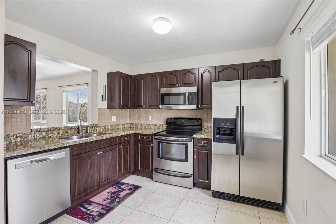 6235 SW 47th Mnr , Unit 201, Davie, FL 33314 Photo