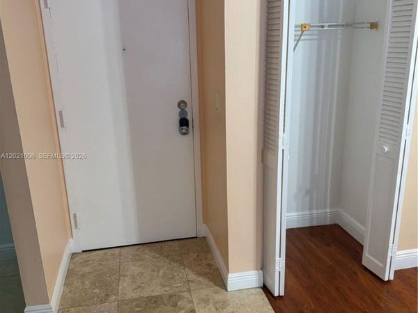 901 Hillcrest Dr , Unit 208, Hollywood, FL 33021