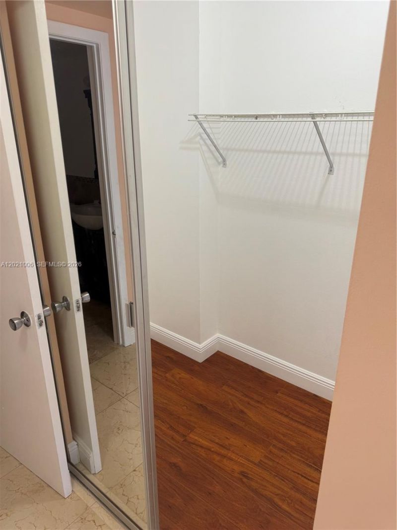 901 Hillcrest Dr , Unit 208, Hollywood, FL 33021 Photo