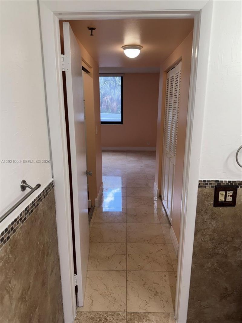 901 Hillcrest Dr , Unit 208, Hollywood, FL 33021 Photo