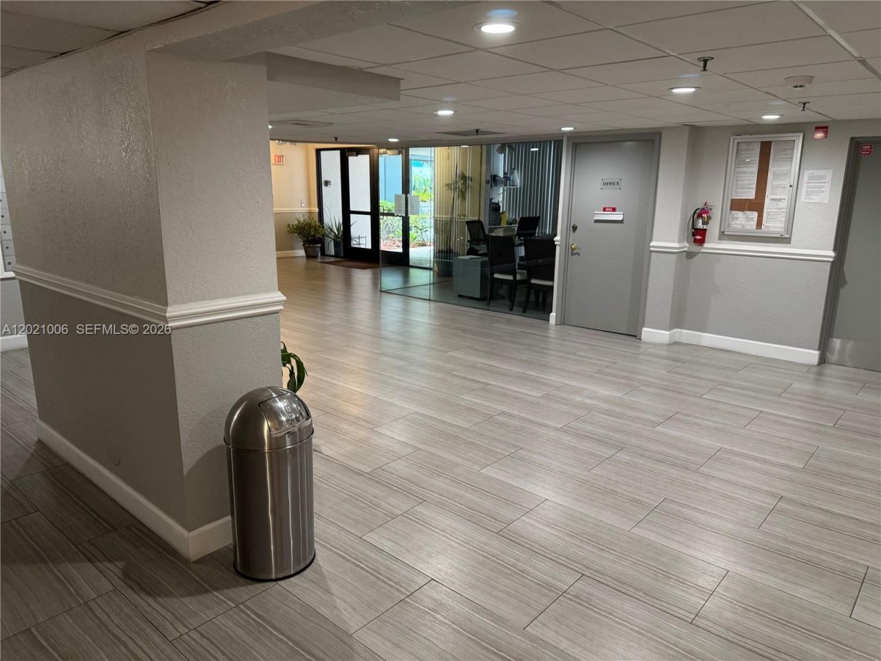 901 Hillcrest Dr , Unit 208, Hollywood, FL 33021 Photo