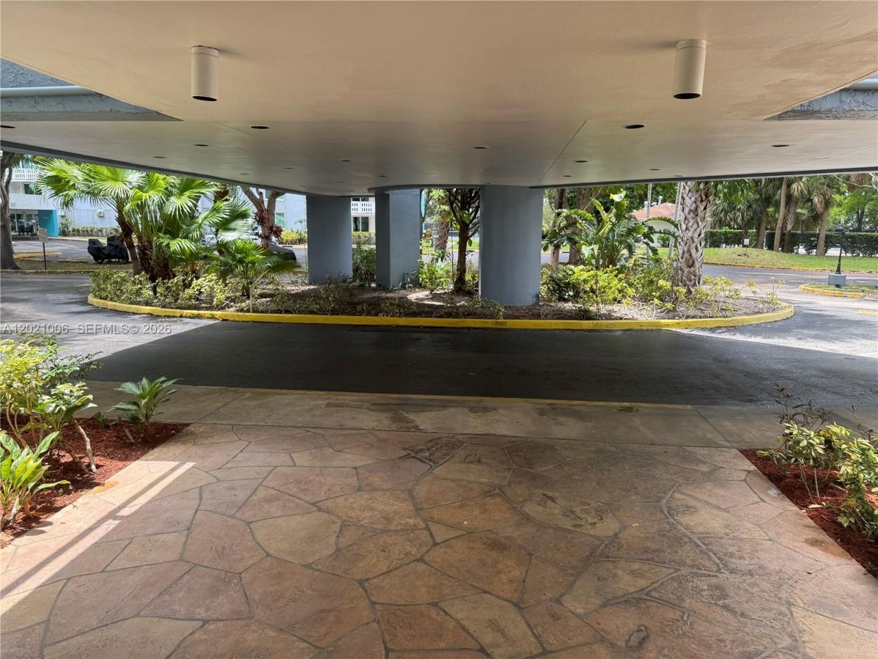 901 Hillcrest Dr , Unit 208, Hollywood, FL 33021 Photo