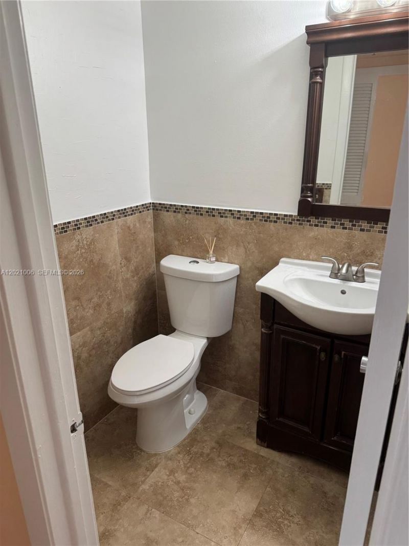 901 Hillcrest Dr , Unit 208, Hollywood, FL 33021 Photo