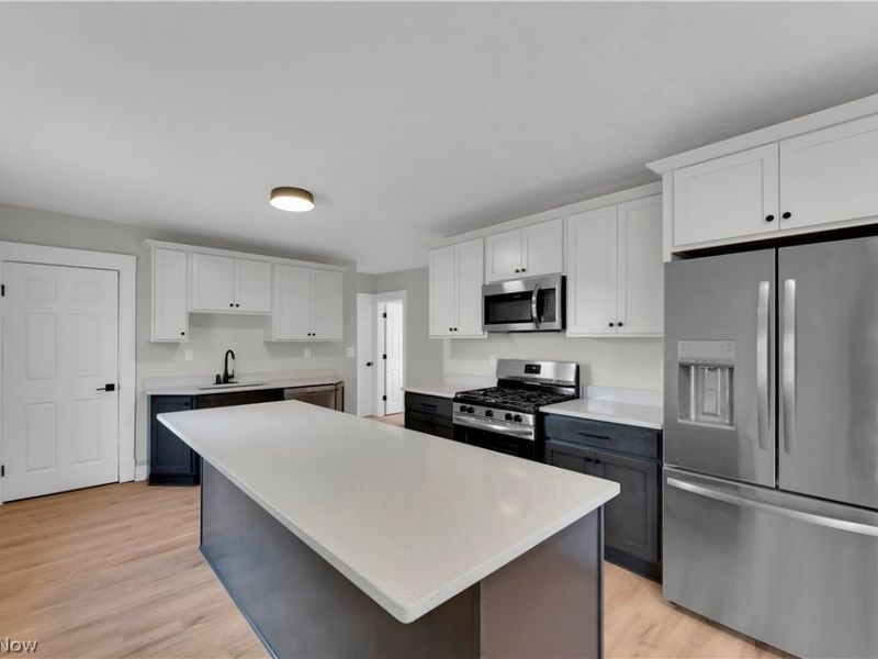 1330 W 67 Street , Cleveland, OH 44102 Photo 8