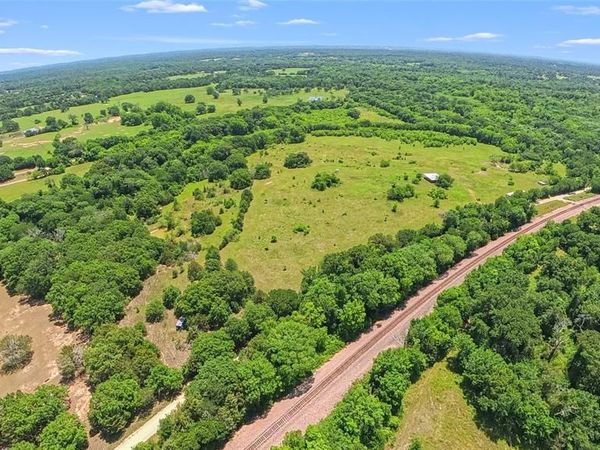 1561 Fm 80 N, Streetman, TX 75859