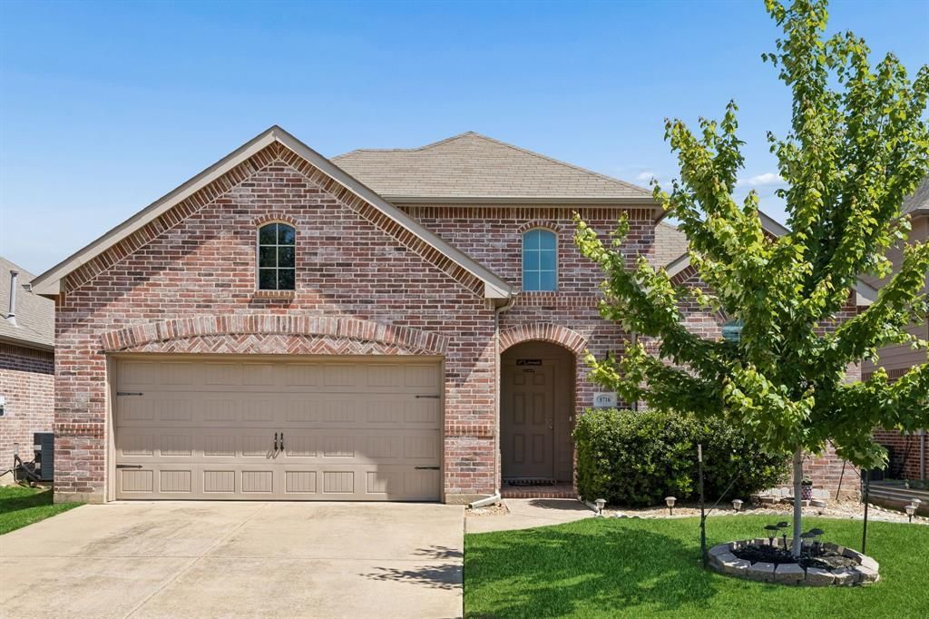 8716 Golden Sunset Trail, Fort Worth, TX 76244 Main Photo