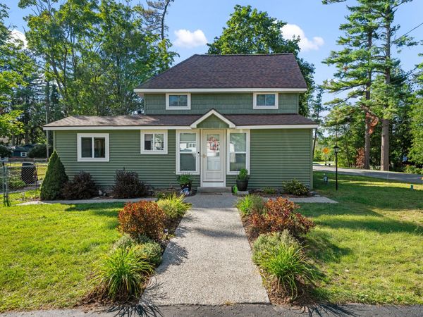 3401 Poplar Street, Indian River, MI 49749