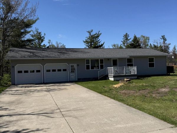 1741 Valais Strasse, Gaylord, MI 49735