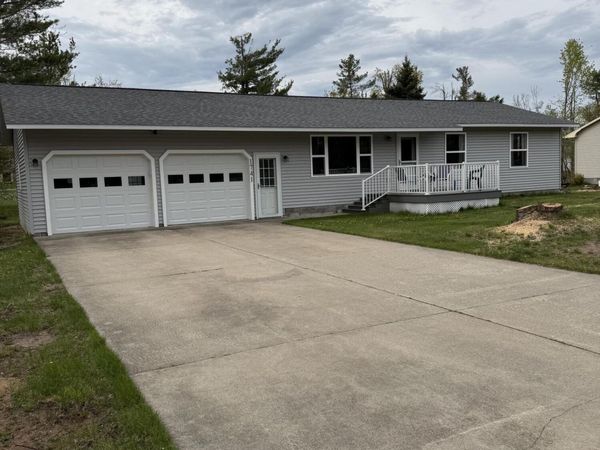 1741 Valais Strasse, Gaylord, MI 49735