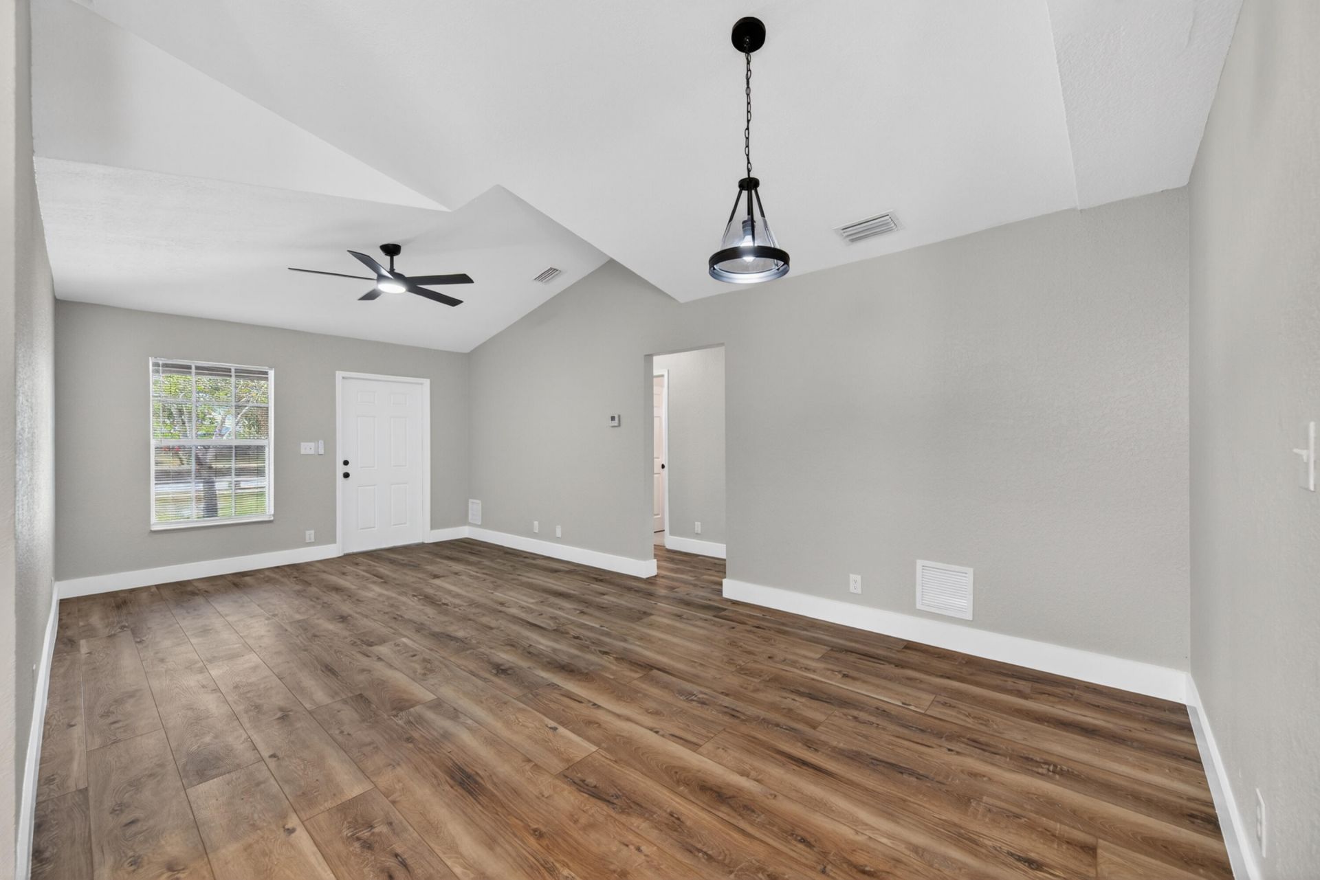 351 NW 8th Avenue, Delray Beach, FL 33444 Photo