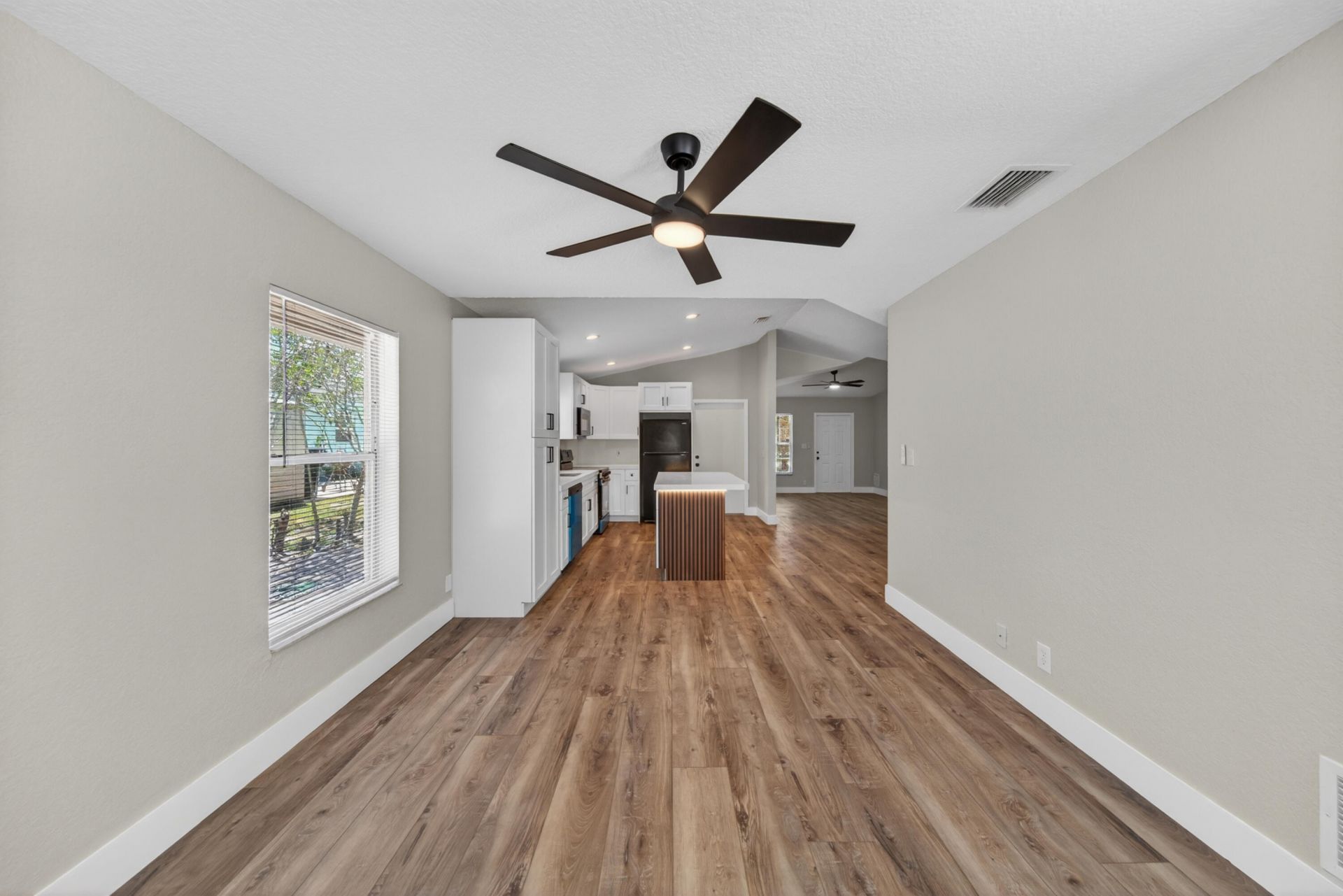 351 NW 8th Avenue, Delray Beach, FL 33444 Photo