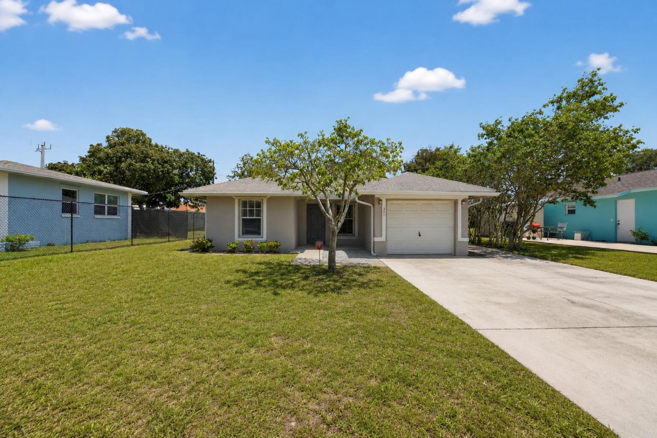351 NW 8th Avenue, Delray Beach, FL 33444 Photo