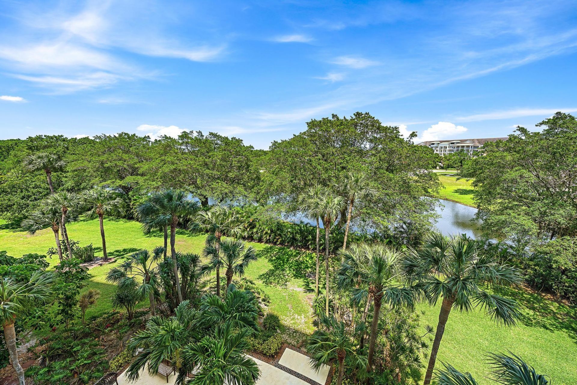 2450 Presidential Way, Unit 505, West Palm Beach, FL 33401 Photo