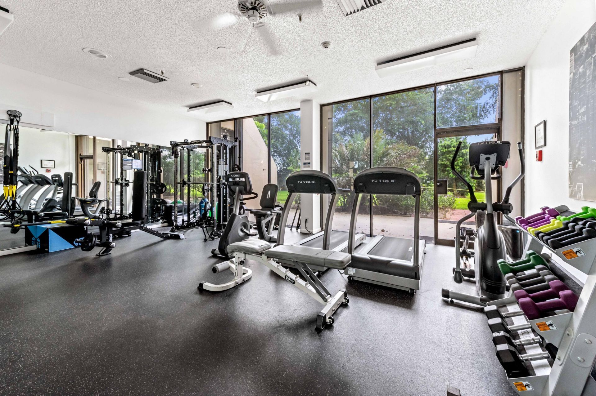 2450 Presidential Way, Unit 505, West Palm Beach, FL 33401 Photo