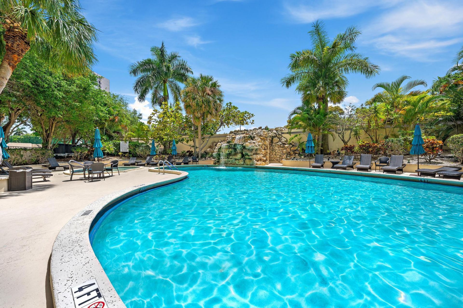2450 Presidential Way, Unit 505, West Palm Beach, FL 33401 Photo