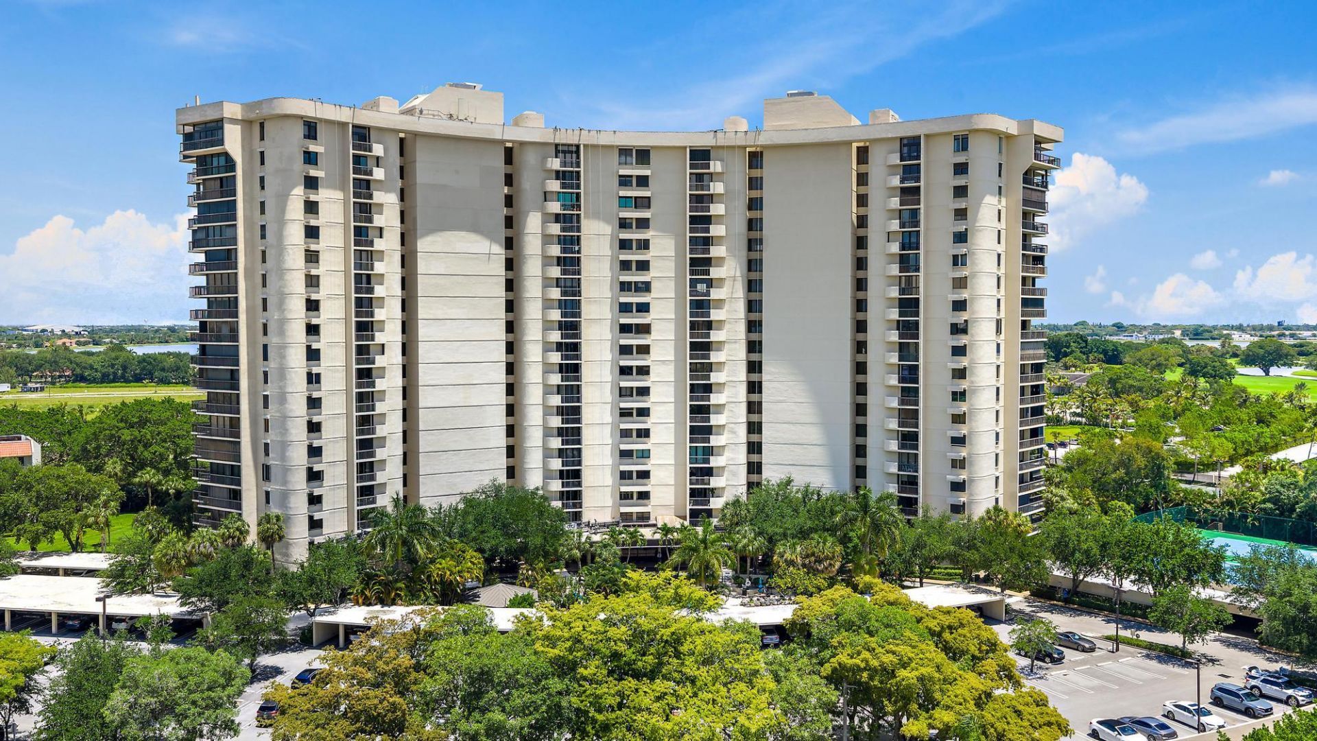 2450 Presidential Way, Unit 505, West Palm Beach, FL 33401 Photo