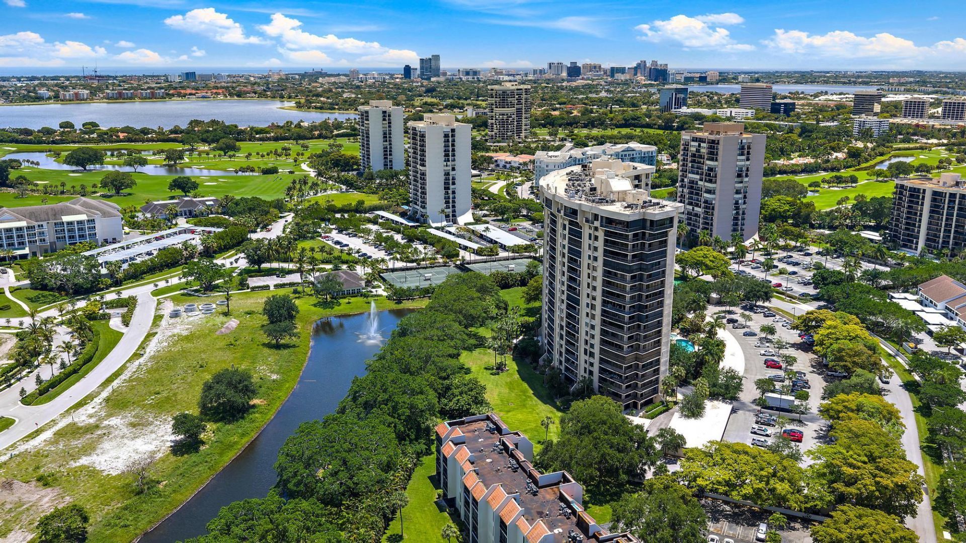 2450 Presidential Way, Unit 505, West Palm Beach, FL 33401 Photo