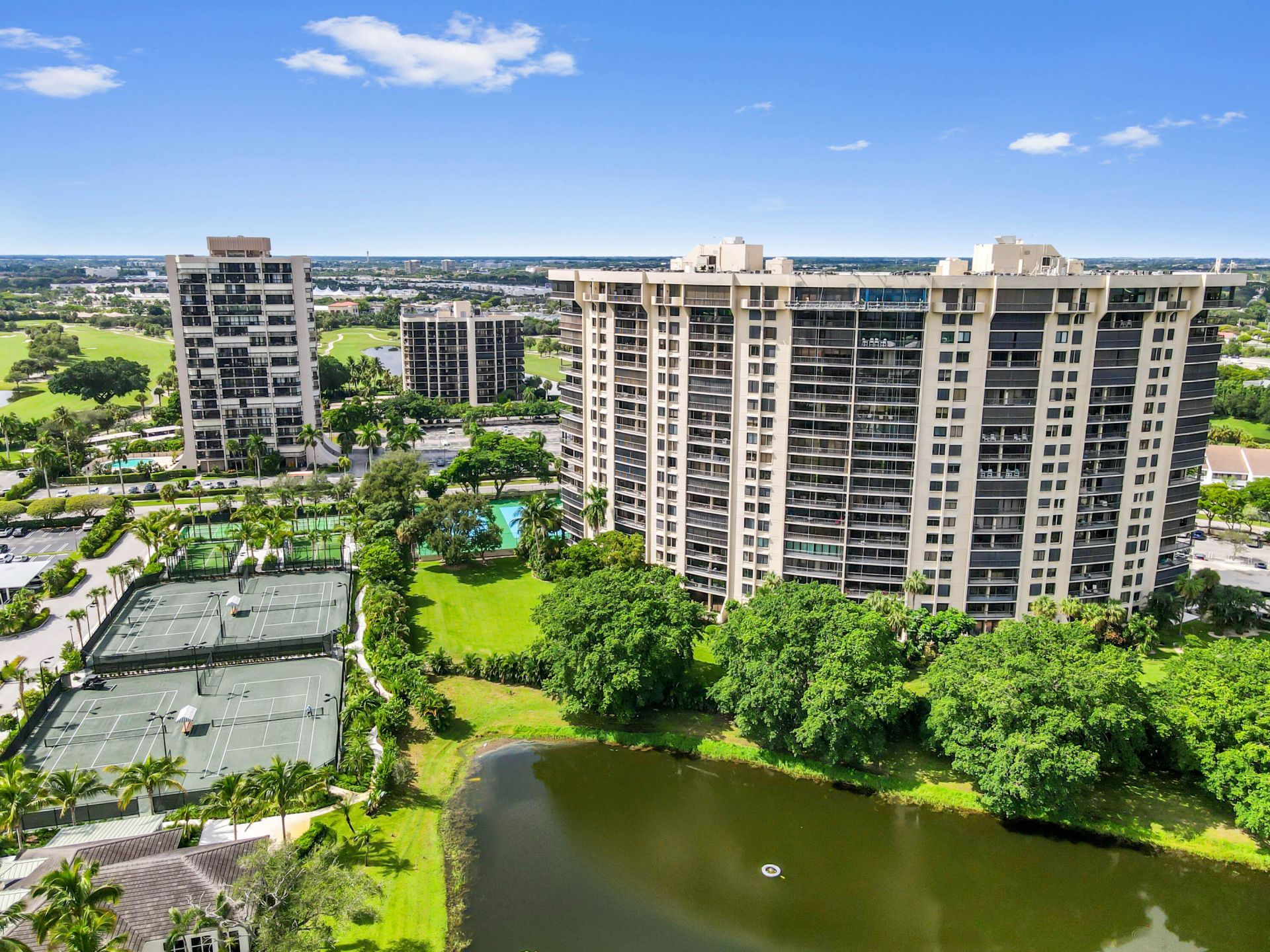 2450 Presidential Way, Unit 505, West Palm Beach, FL 33401 Photo