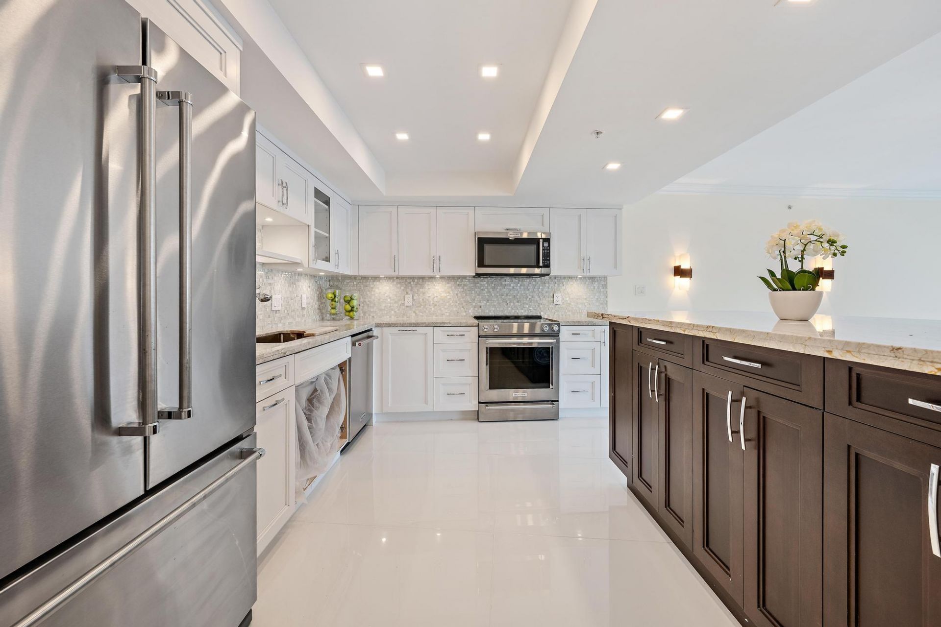 2450 Presidential Way, Unit 505, West Palm Beach, FL 33401 Photo