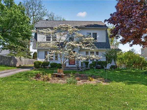 370 Susquehanna Road, Rochester, NY 14618