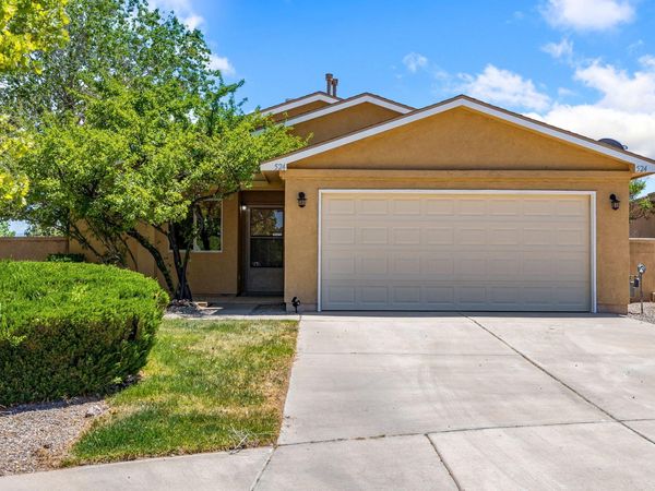 524 Medina Meadows Drive NE, Rio Rancho, NM 87144